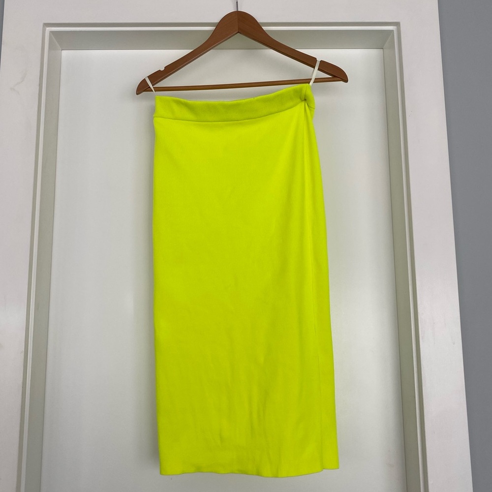 Aritzia Babaton Sculpt Neon Yellow Ribbed Tube Skirt Size M